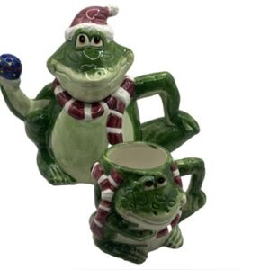 Wangs  Frog Santa  teapot &  Mug for one